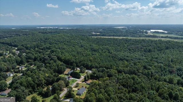 417 Beacon Drive, Maysville, GA 30558