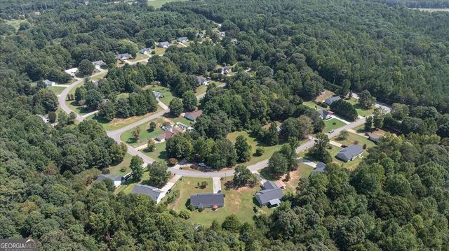 417 Beacon Drive, Maysville, GA 30558