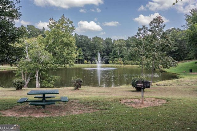 417 Beacon Drive, Maysville, GA 30558