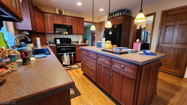 136 Route560, Sandyston Twp., NJ 07851