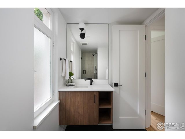 934 Spruce St, Boulder, CO 80302