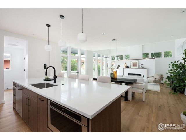 934 Spruce St, Boulder, CO 80302