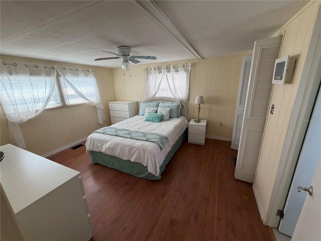 37 PINDO PALM STREET E, Largo, FL 33770