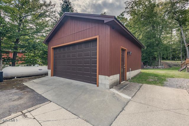 159 Maplewood Drive, Gloversville, NY 12078