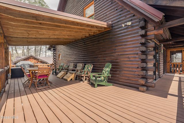 159 Maplewood Drive, Gloversville, NY 12078