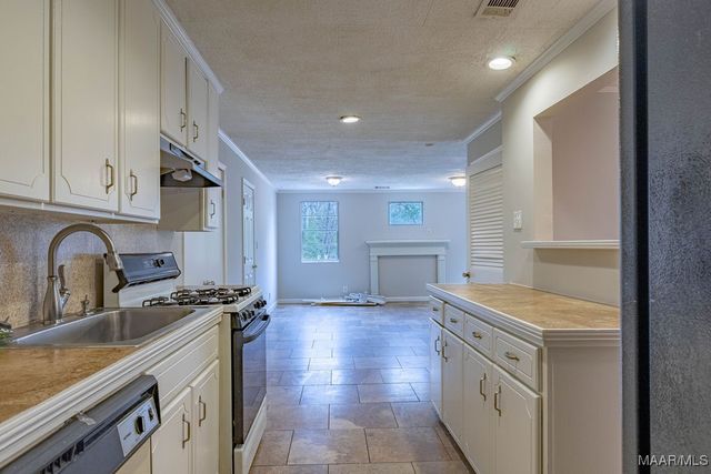 4265 Hickory Drive, Montgomery, AL 36109