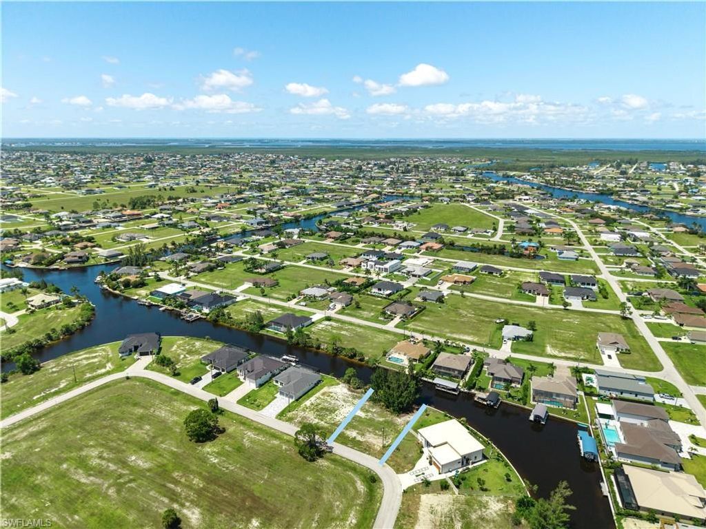 2022 NW 32nd PL, CAPE CORAL, FL 33993 — exterior