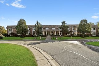 2300 Windsor Mall 2G, Park Ridge, IL 60068