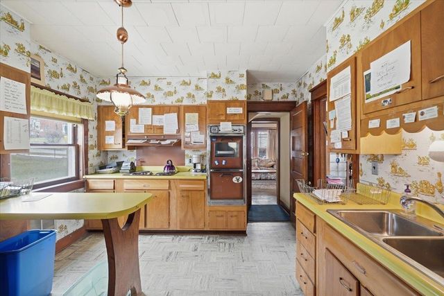 308 College Street, Burlington, VT 05401