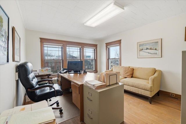 308 College Street, Burlington, VT 05401