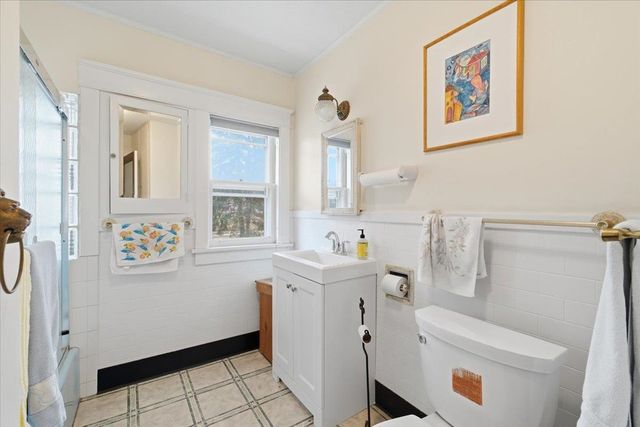308 College Street, Burlington, VT 05401