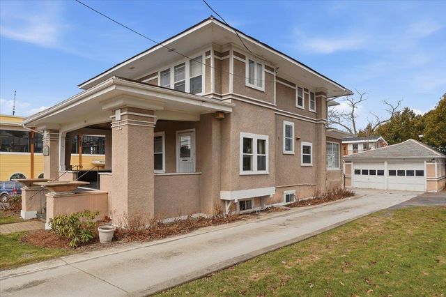 308 College Street, Burlington, VT 05401