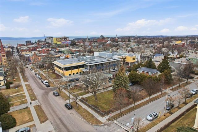 308 College Street, Burlington, VT 05401