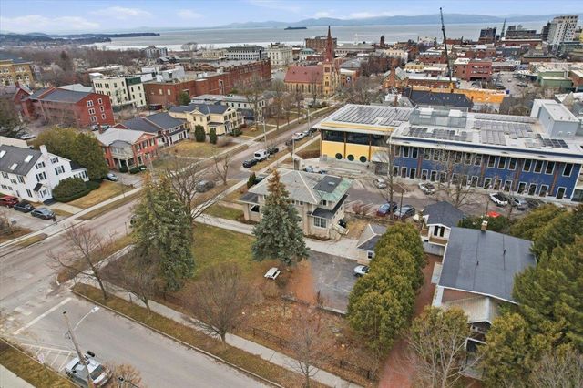 308 College Street, Burlington, VT 05401