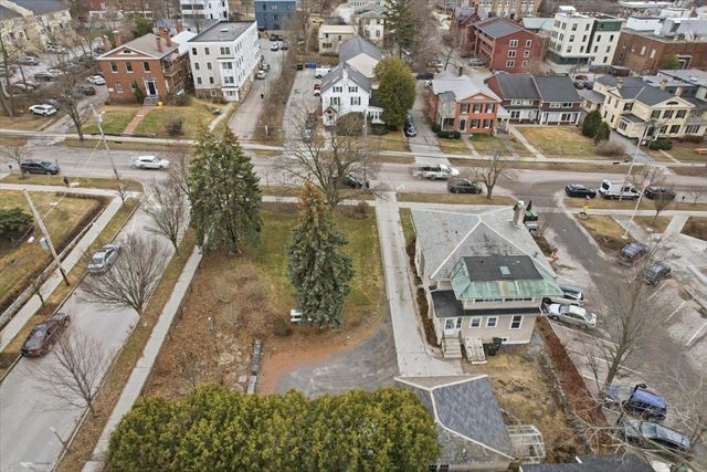 308 College Street, Burlington, VT 05401