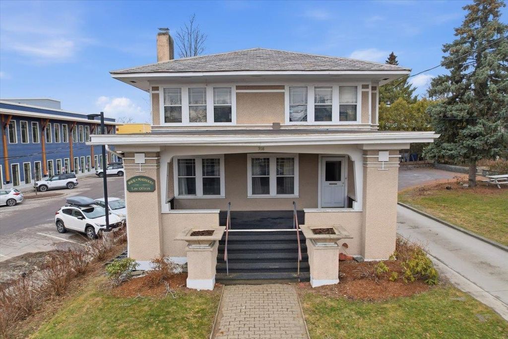 308 College Street, Burlington, VT 05401