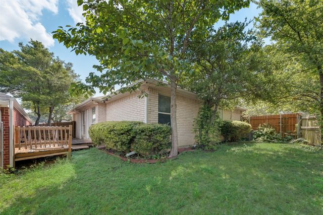 225 Juniper Ridge Court, Desoto, TX 75115