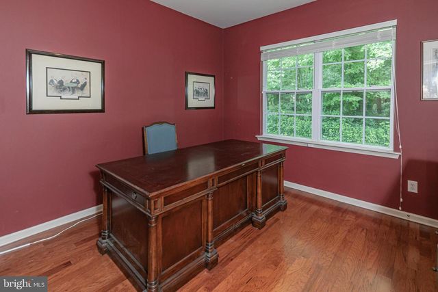 49 LEXINGTON DR, Pennington, NJ 08534