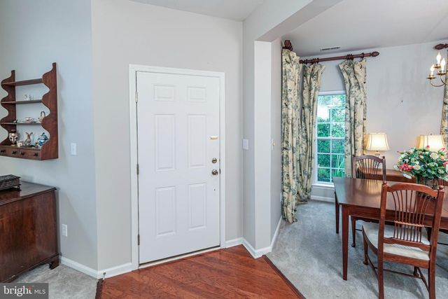 49 LEXINGTON DR, Pennington, NJ 08534