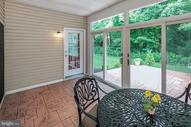 49 LEXINGTON DR, Pennington, NJ 08534