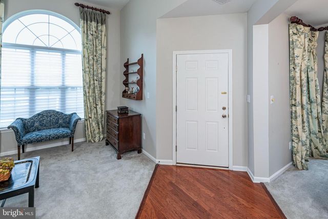 49 LEXINGTON DR, Pennington, NJ 08534