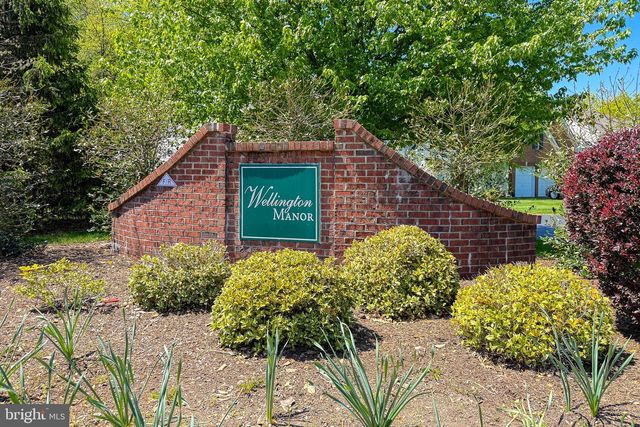 49 LEXINGTON DR, Pennington, NJ 08534