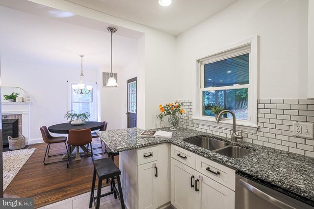 410 KINGSTON RD, Baltimore, MD 21229