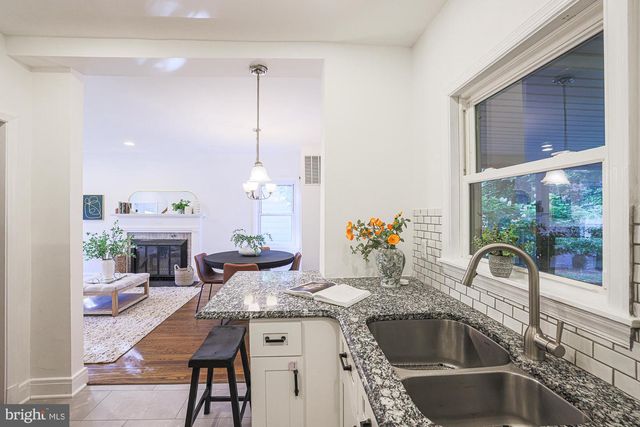 410 KINGSTON RD, Baltimore, MD 21229