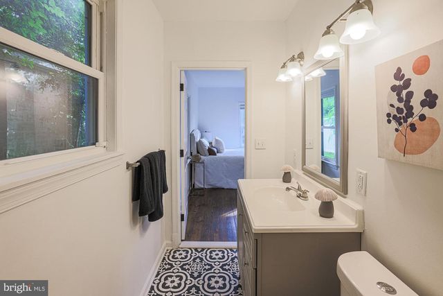 410 KINGSTON RD, Baltimore, MD 21229