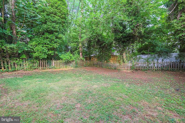 410 KINGSTON RD, Baltimore, MD 21229