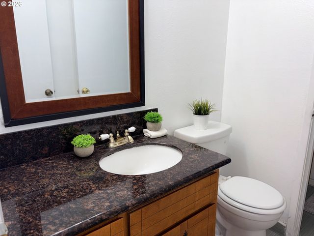 14339 Se ALDER Ct, Portland, OR 97233