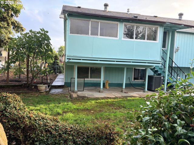 14339 Se ALDER Ct, Portland, OR 97233