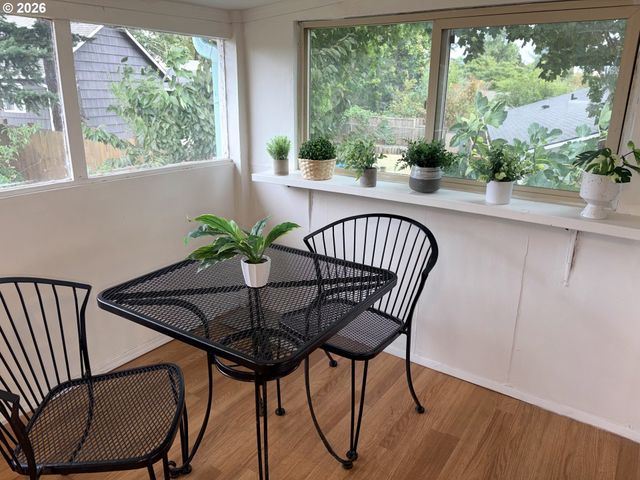 14339 Se ALDER Ct, Portland, OR 97233