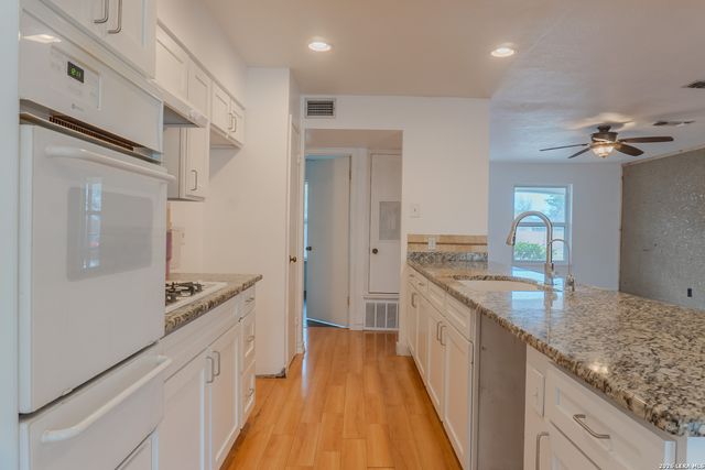 5103 Guinevere, San Antonio, TX 78218