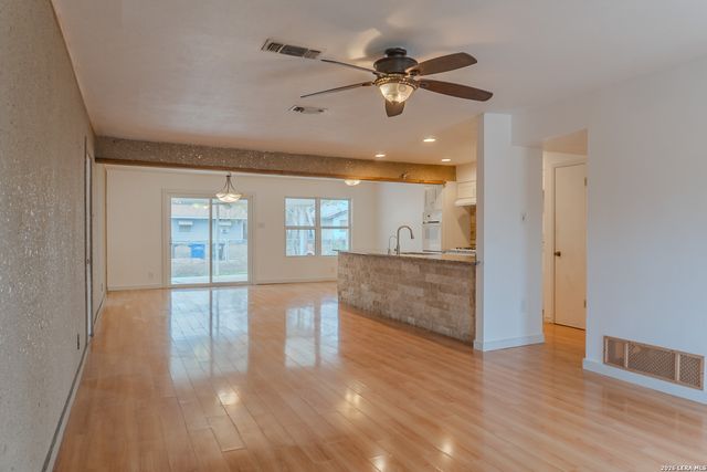 5103 Guinevere, San Antonio, TX 78218