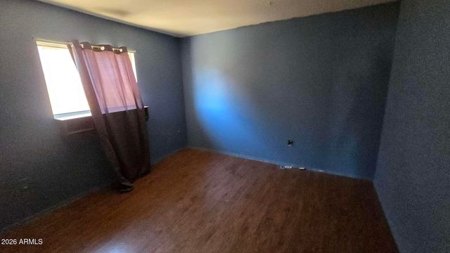604 W EMELITA Avenue, Mesa, AZ 85210