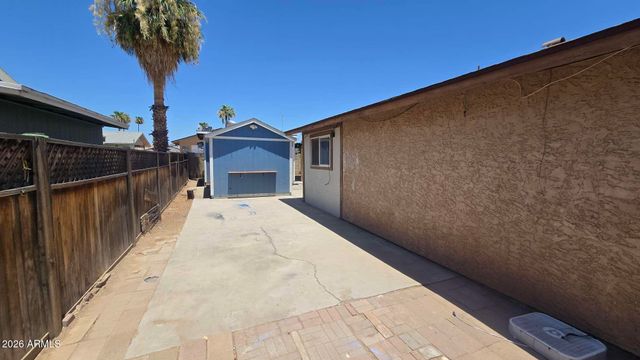 604 W EMELITA Avenue, Mesa, AZ 85210