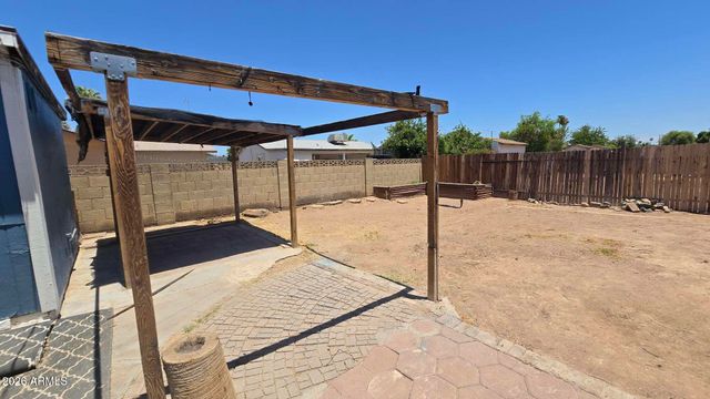604 W EMELITA Avenue, Mesa, AZ 85210