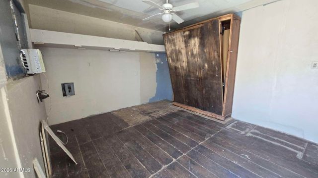 604 W EMELITA Avenue, Mesa, AZ 85210