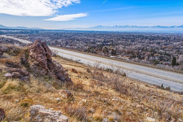 5560 S WASATCH BLVD, Holladay, UT 84124