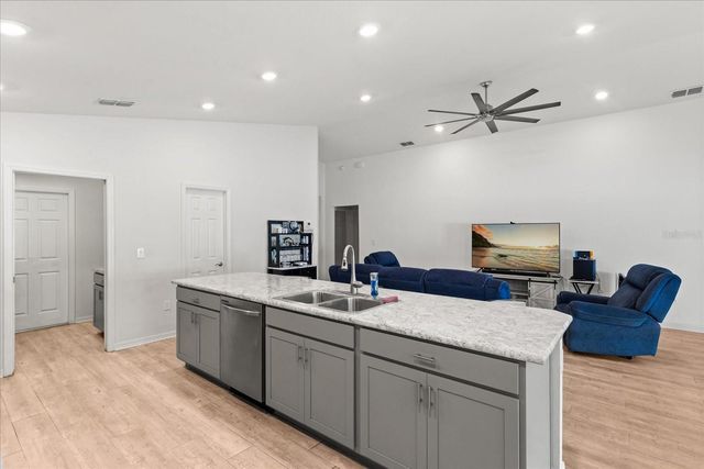 1385 MEZZAVALLE WAY, Auburndale, FL 33823