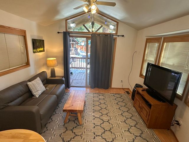 7900 Hyatt Prairie Road 3, Ashland, OR 97520