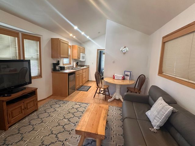 7900 Hyatt Prairie Road 3, Ashland, OR 97520