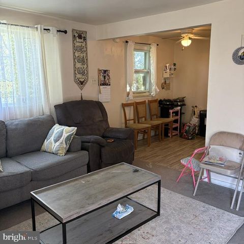 523 FOSTER ST, Philadelphia, PA 19116