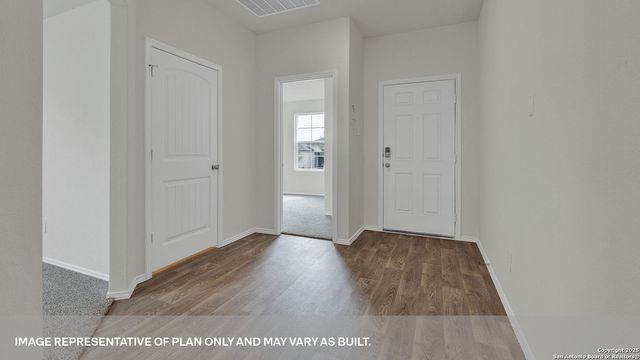 322 BLUETICK TRAIL, Seguin, TX 78155