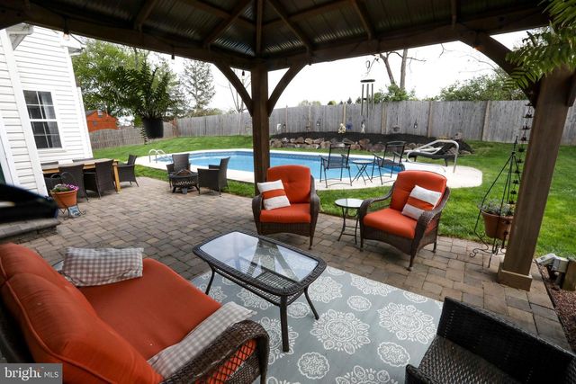 2656 ROMIG RD, Gilbertsville, PA 19525