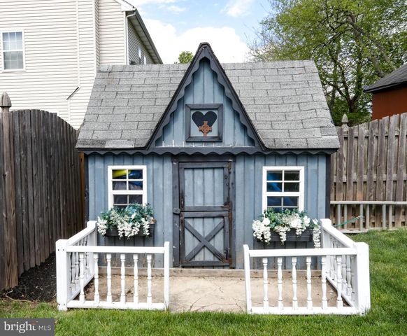 2656 ROMIG RD, Gilbertsville, PA 19525