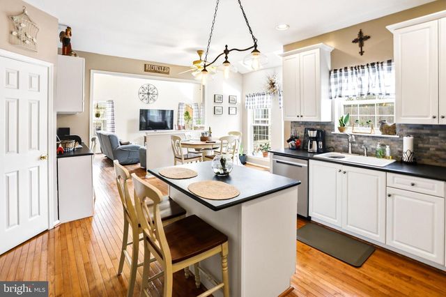 2656 ROMIG RD, Gilbertsville, PA 19525