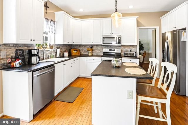 2656 ROMIG RD, Gilbertsville, PA 19525