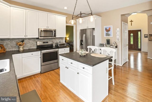 2656 ROMIG RD, Gilbertsville, PA 19525